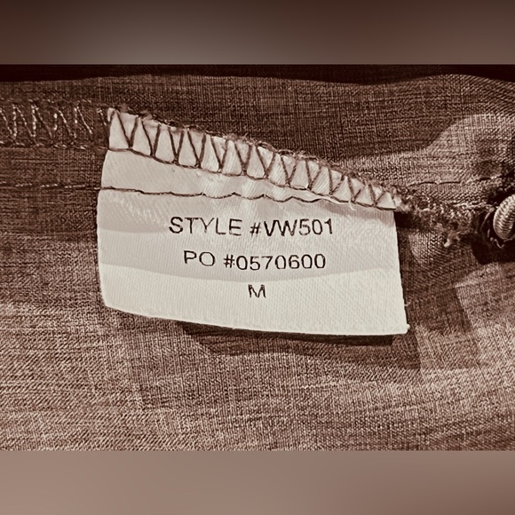 Like NEW Vuori Outdoor Trainer Shell Jacket Hazel Linen Texture Med - Picture 6 of 12